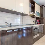 3 Bedroom Amazing In 아파트